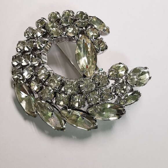 Vintage Continental Signed Rhinestone Brooch - Picture 2 of 11